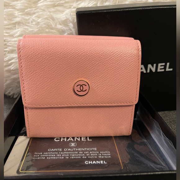 Authentic Pre-loved CHANEL Compact Double-Sided Wallet in Pink Leather - Picture 1 of 13